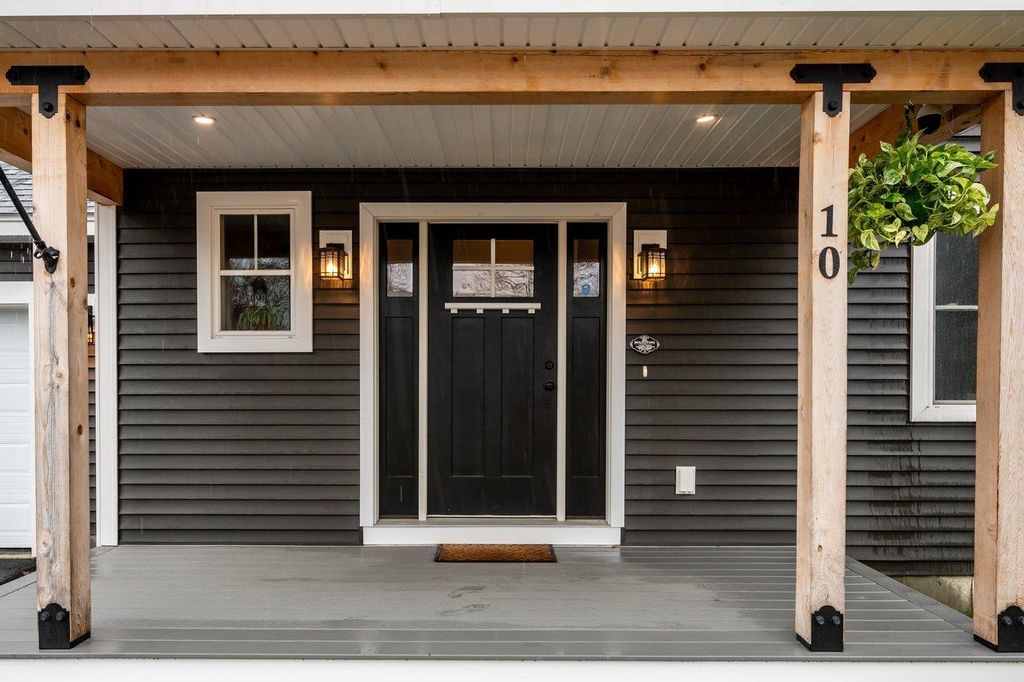Photo of 10 Coleman Street, Rochester, NH 03867 (MLS # 5087665)