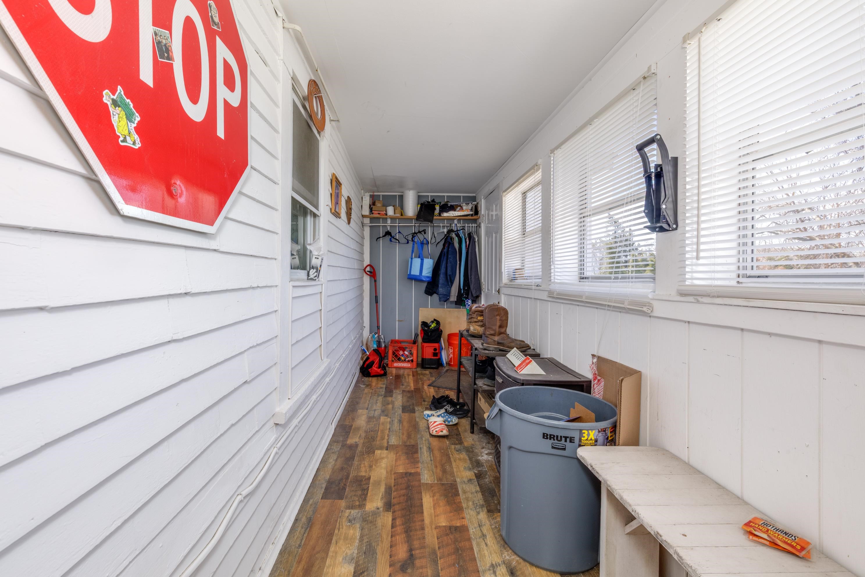 Manchester, New Hampshire 03103, United States, 3 Bedrooms Bedrooms, ,2 BathroomsBathrooms,Residential,Active,111799