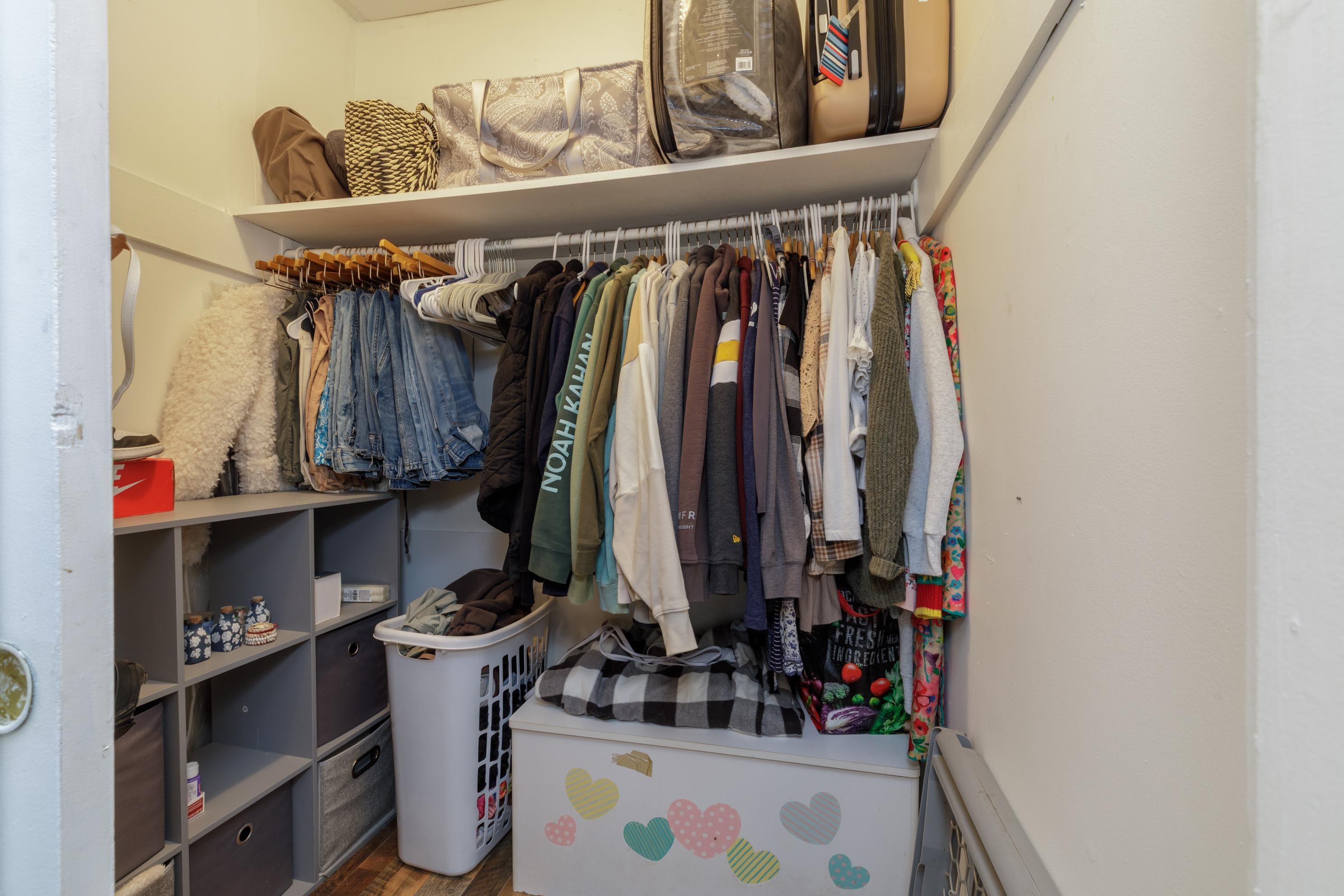 Manchester, New Hampshire 03103, United States, 3 Bedrooms Bedrooms, ,2 BathroomsBathrooms,Residential,Active,111799