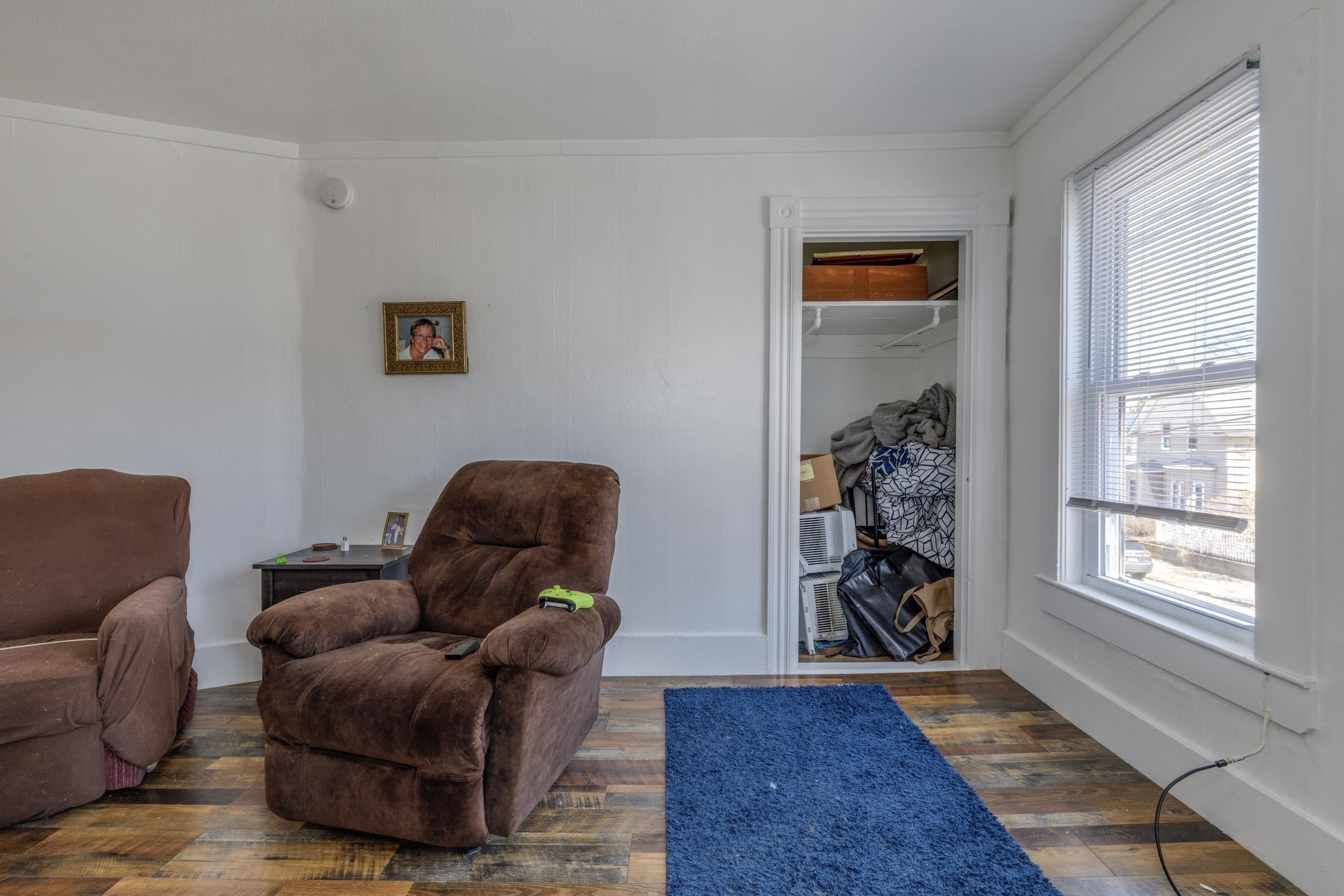 Manchester, New Hampshire 03103, United States, 3 Bedrooms Bedrooms, ,2 BathroomsBathrooms,Residential,Active,111799