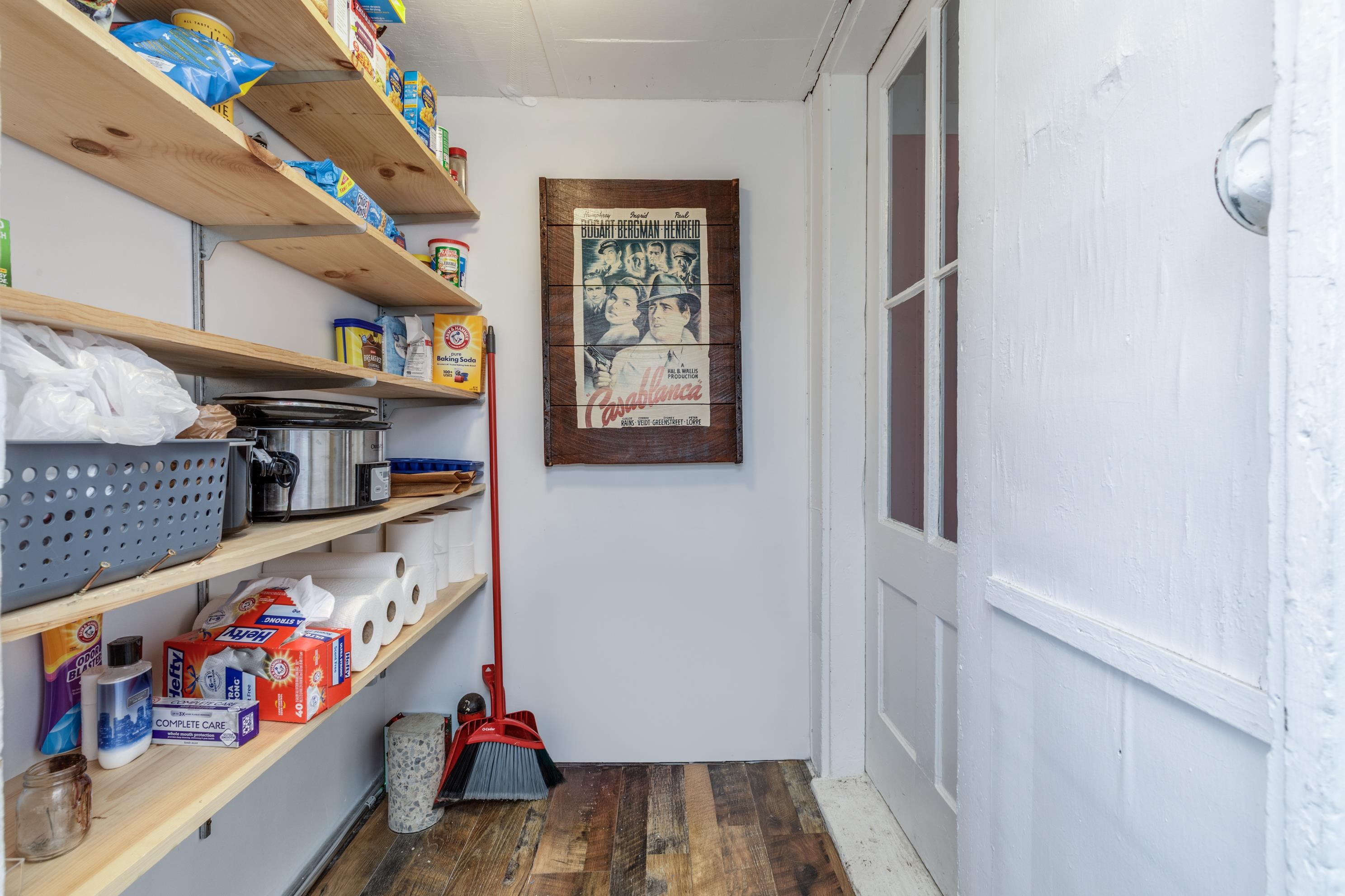 Manchester, New Hampshire 03103, United States, 3 Bedrooms Bedrooms, ,2 BathroomsBathrooms,Residential,Active,111799