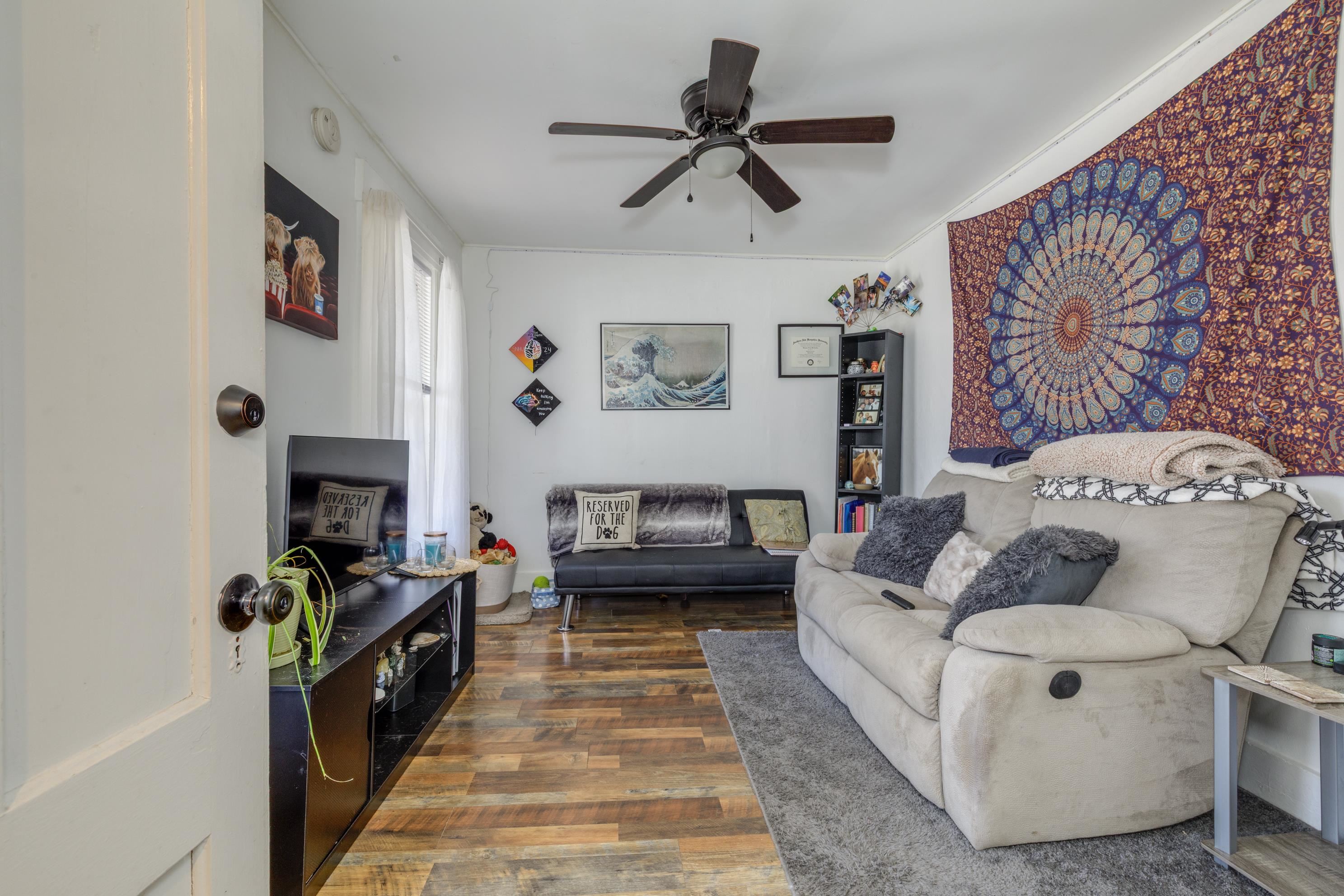 Manchester, New Hampshire 03103, United States, 3 Bedrooms Bedrooms, ,2 BathroomsBathrooms,Residential,Active,111799