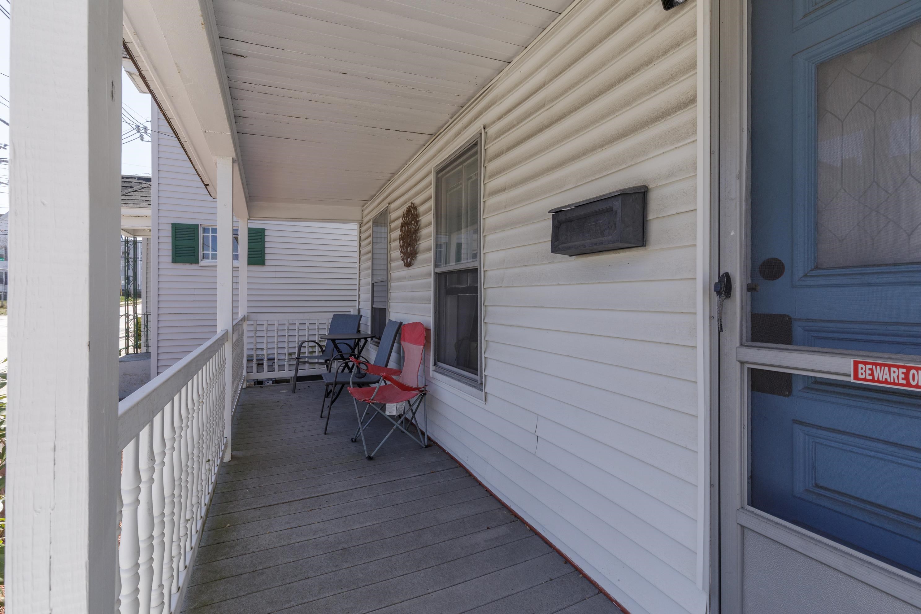 Manchester, New Hampshire 03103, United States, 3 Bedrooms Bedrooms, ,2 BathroomsBathrooms,Residential,Active,111799