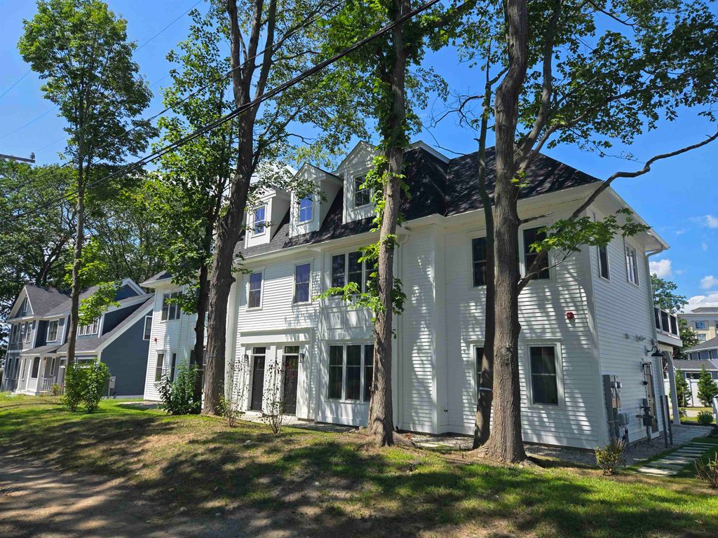Photo of 3 Woodbury Reserve #Unit 3, Portsmouth, NH 03801 (MLS # 5067806)