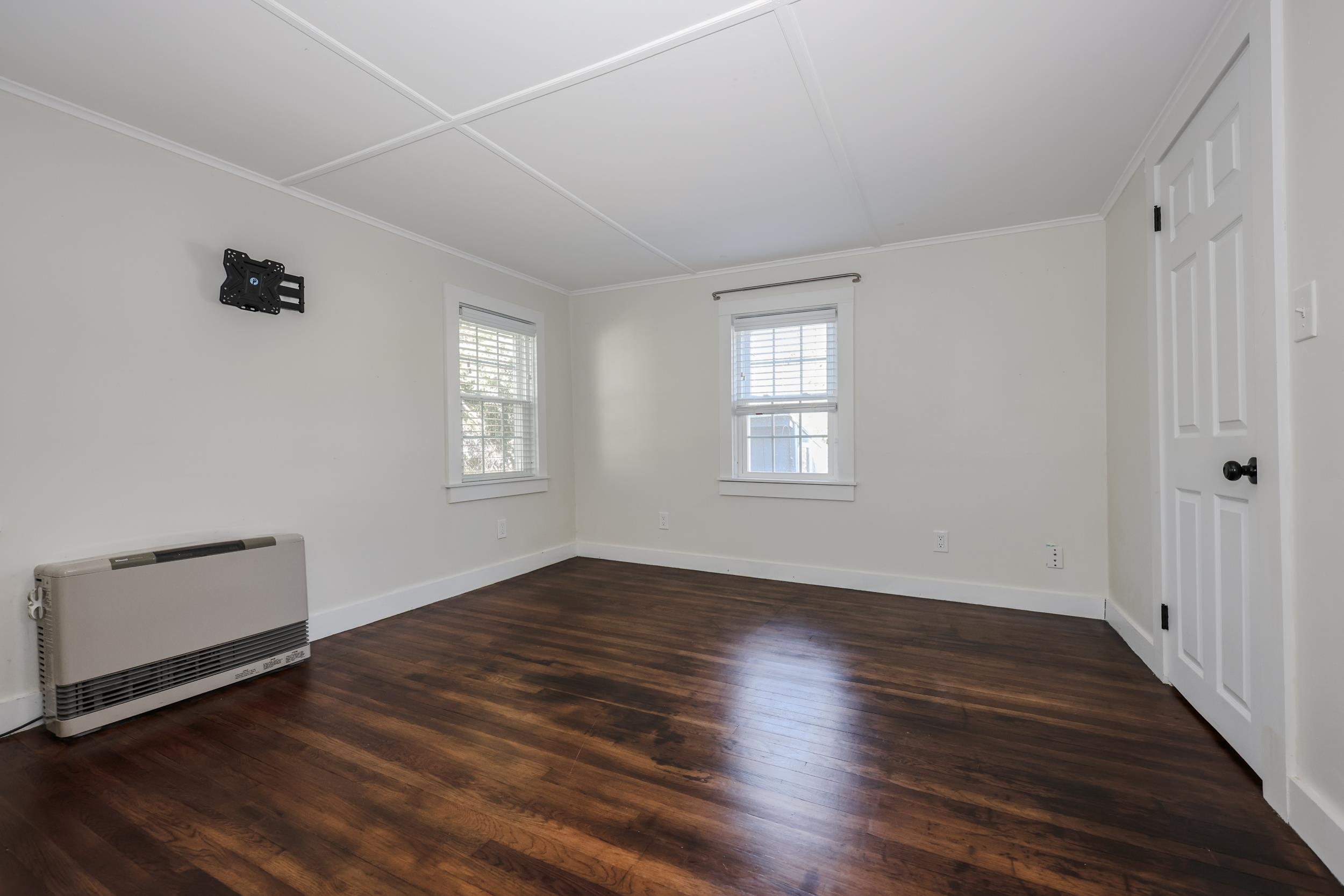 4 Burdett Street