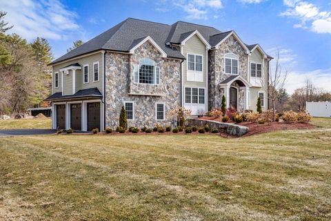 Photo of 5 Osprey Lane, Nashua, NH 03062 (MLS # 5080593)