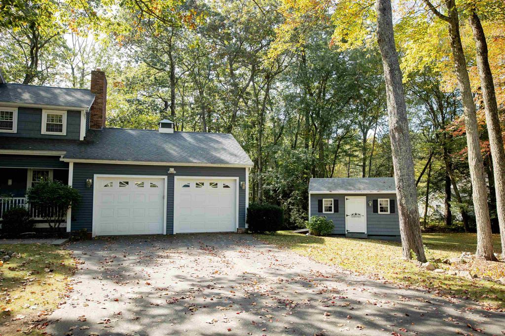 Photo of 7 Cardinal Road, Windham, NH 03087 (MLS # 5064587)