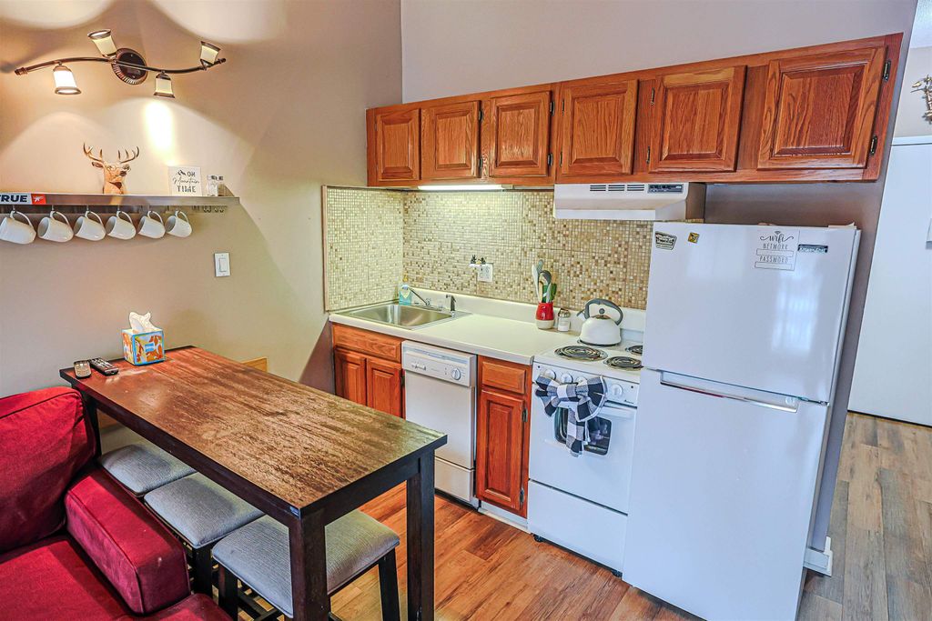 Photo of 36 Lodge Road #A313, Lincoln, NH 03251 (MLS # 5079933)