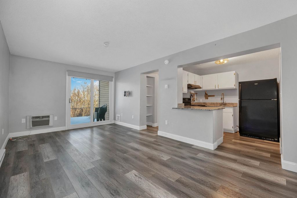 Photo of 107 Treetop Circle #11, Laconia, NH 03246 (MLS # 5071602)