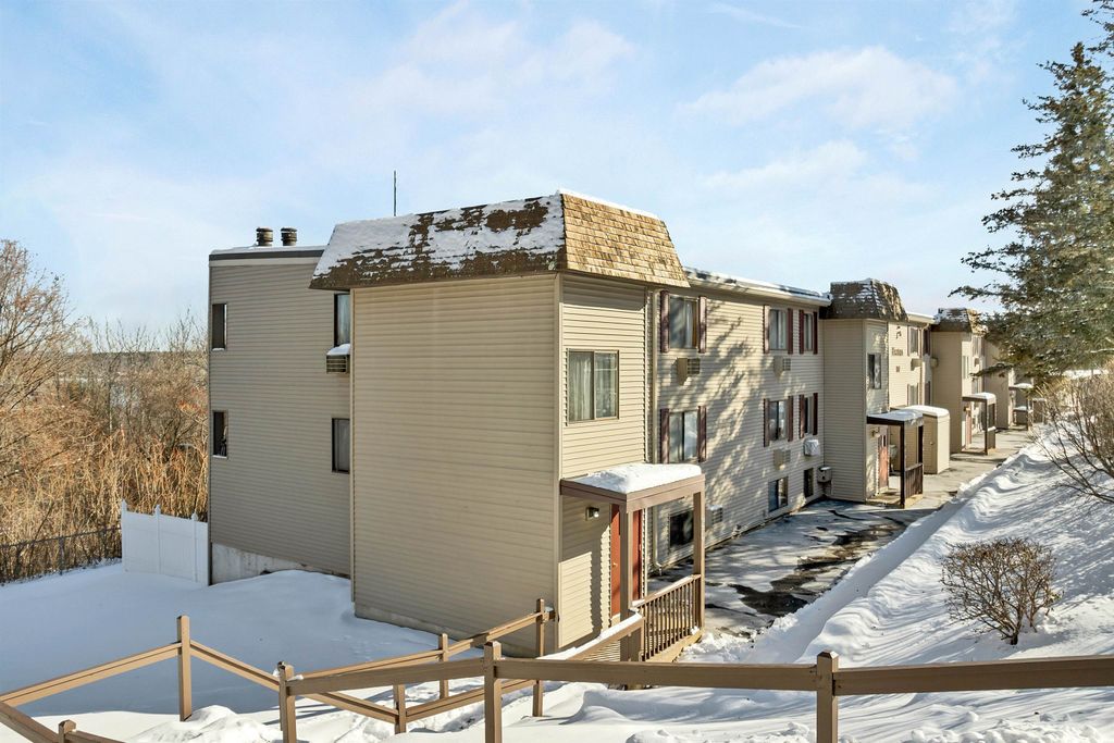 Photo of 107 Treetop Circle #11, Laconia, NH 03246 (MLS # 5071602)