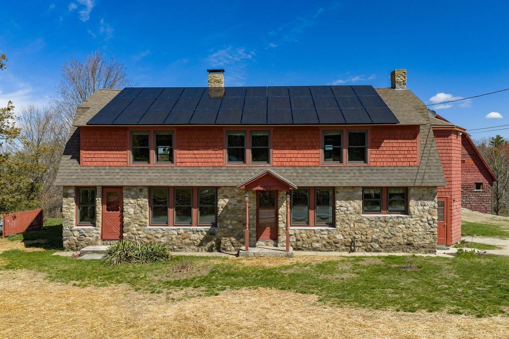 Photo of 393 High Street, Candia, NH 03034 (MLS # 5085881)