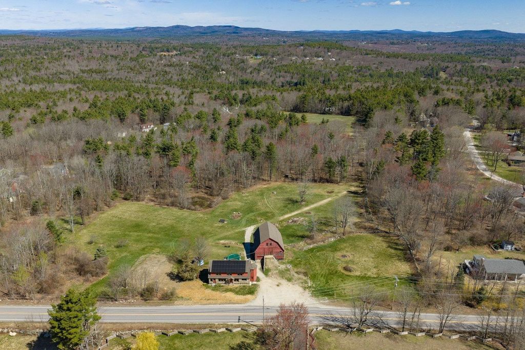 Photo of 393 High Street, Candia, NH 03034 (MLS # 5085881)