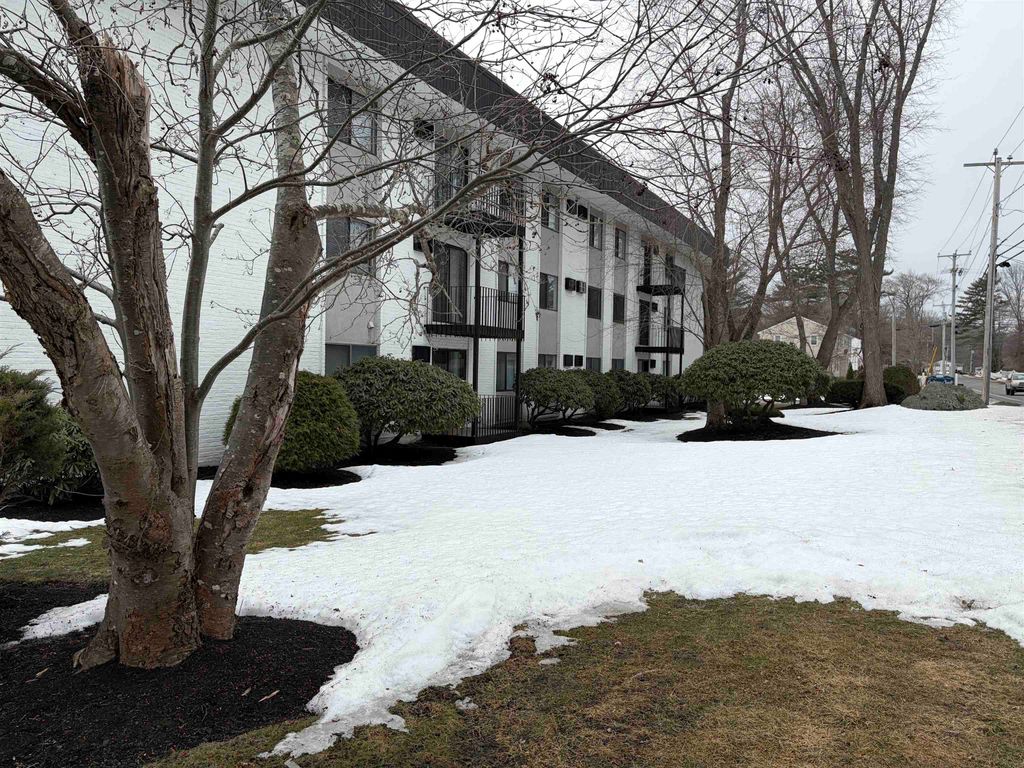 Photo of 467 High Street #6, Hampton, NH 03842 (MLS # 5079020)