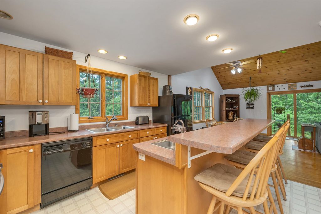 Photo of 481 New Orchard Road, Epsom, NH 03234 (MLS # 5046513)