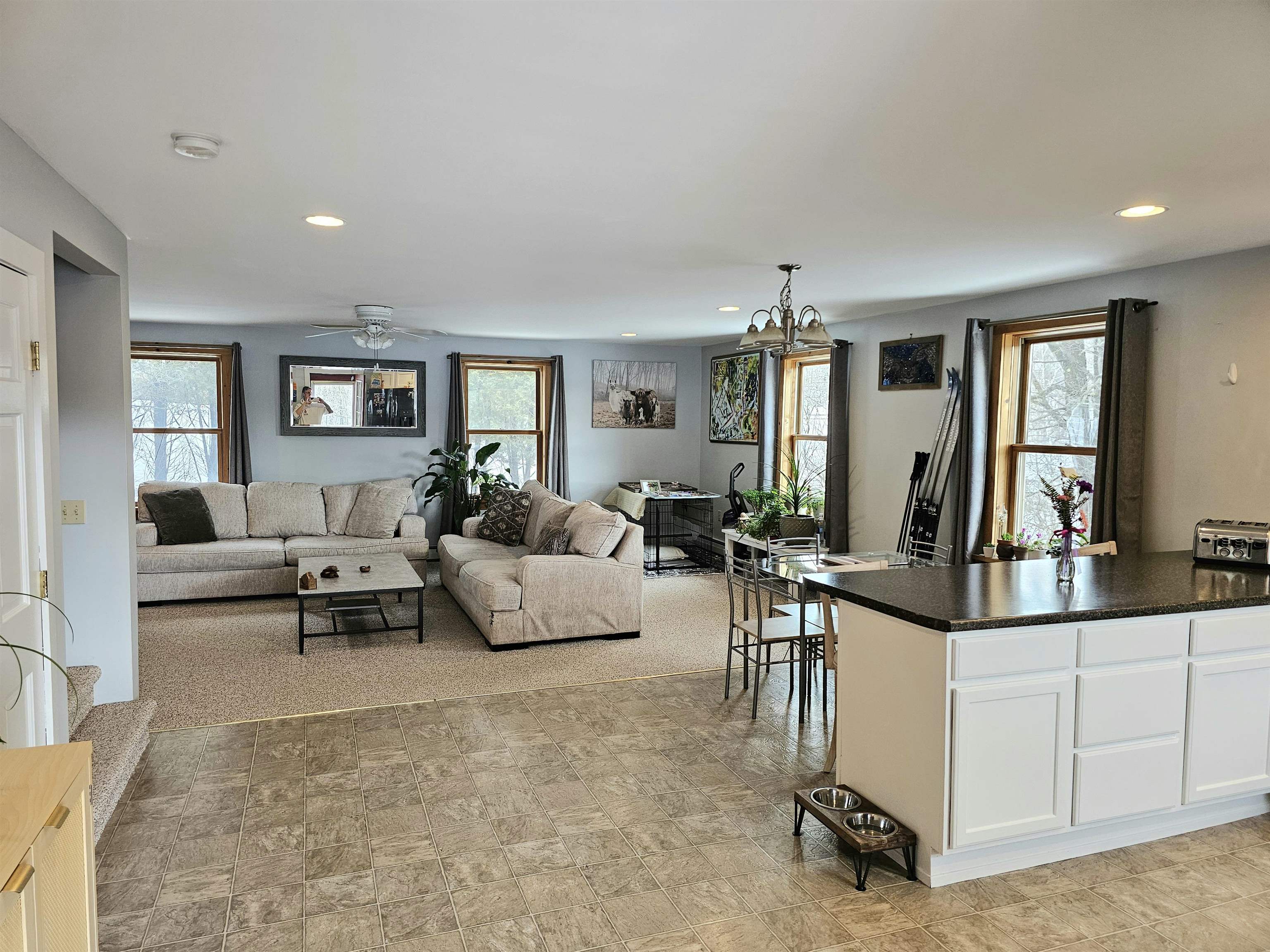 941 Main Street North