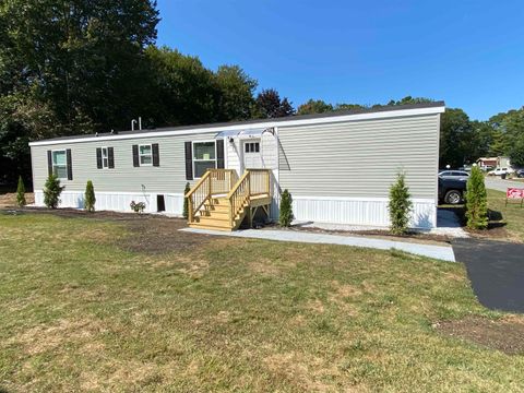 95 Lillian Avenue Seabrook NH 03874