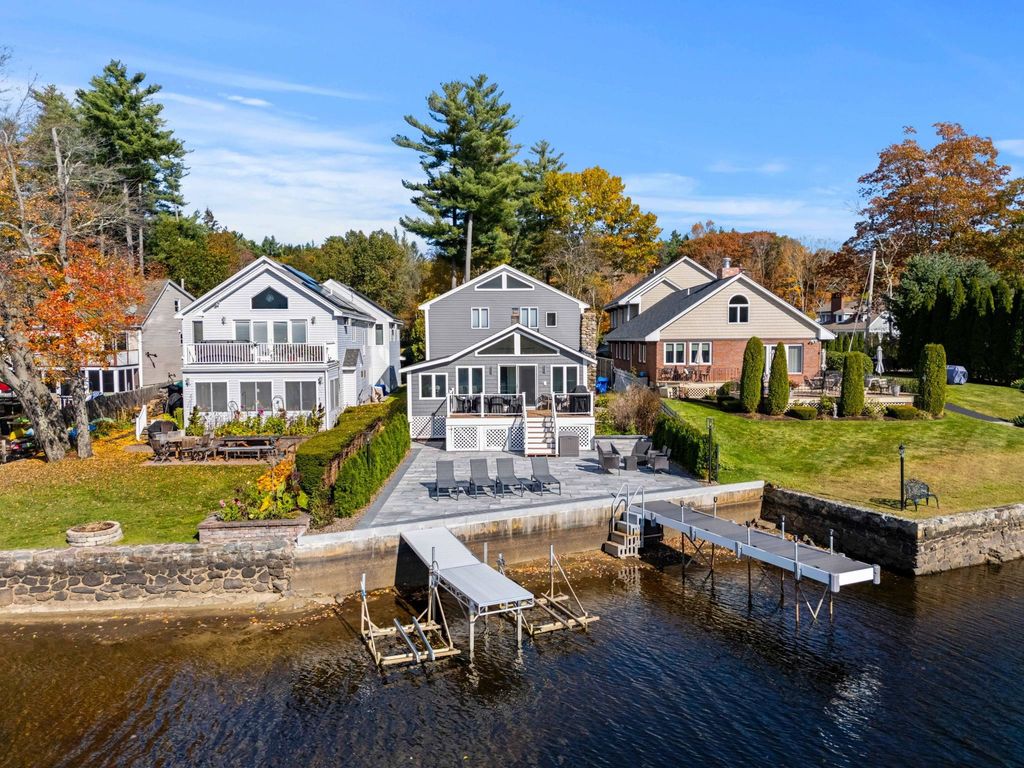 Photo of 9 Ball Avenue, Salem, NH 03079 (MLS # 5067224)