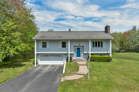 Photo of 16 Sanders Road, Hudson, NH 03051 (MLS # 5090127)