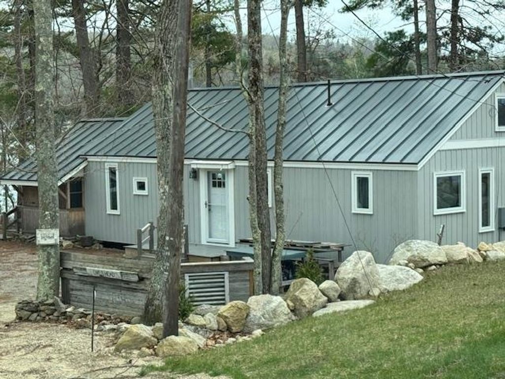 Photo of 11 Owls Head Point RD, New Durham, NH 03855 (MLS # 5089242)