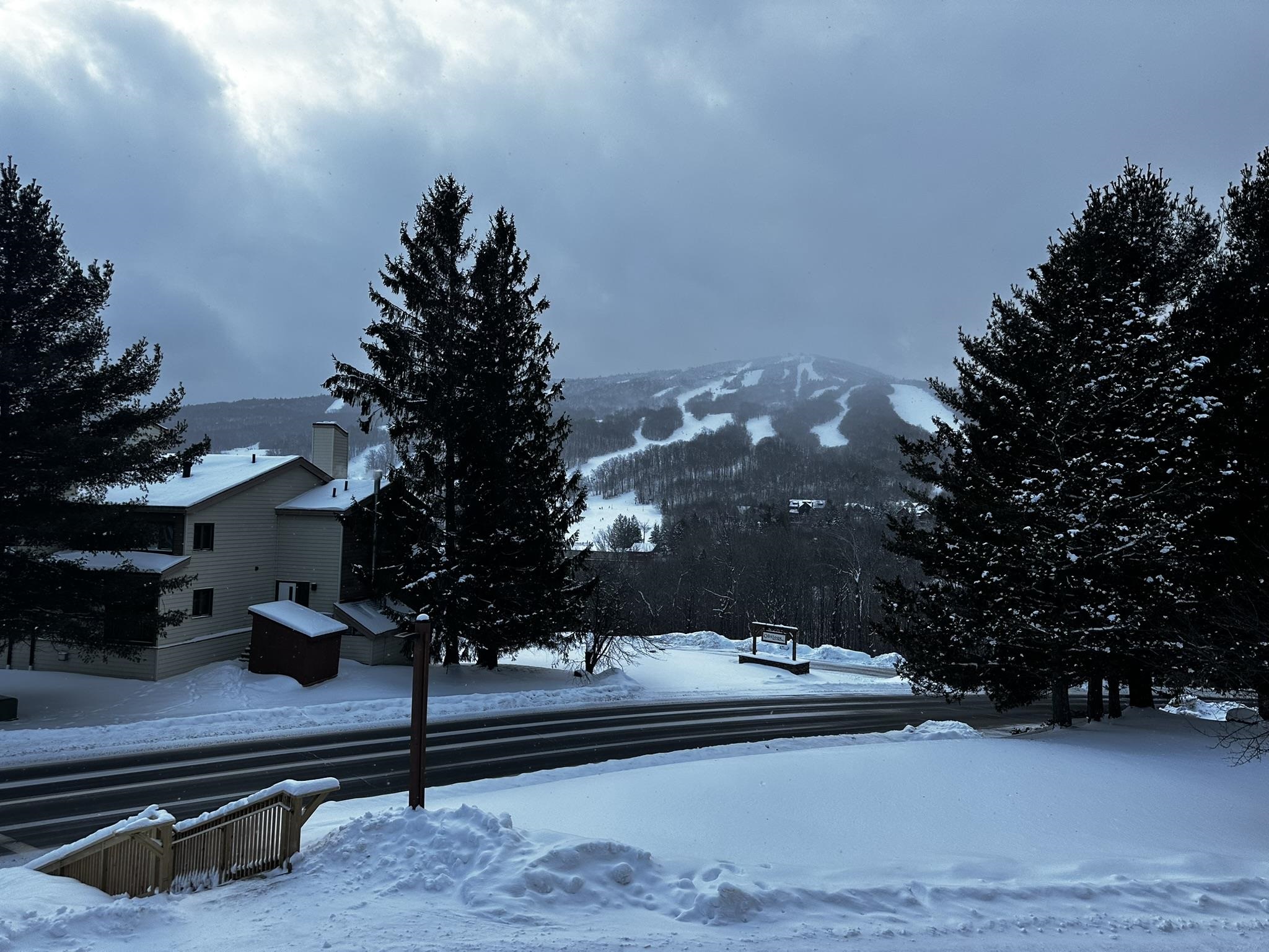 5C Snow Mountain Village 123