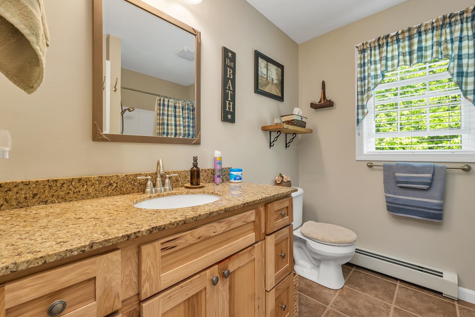 Alton, New Hampshire 03809, United States, 3 Bedrooms Bedrooms, ,2 BathroomsBathrooms,Residential,Active,133751