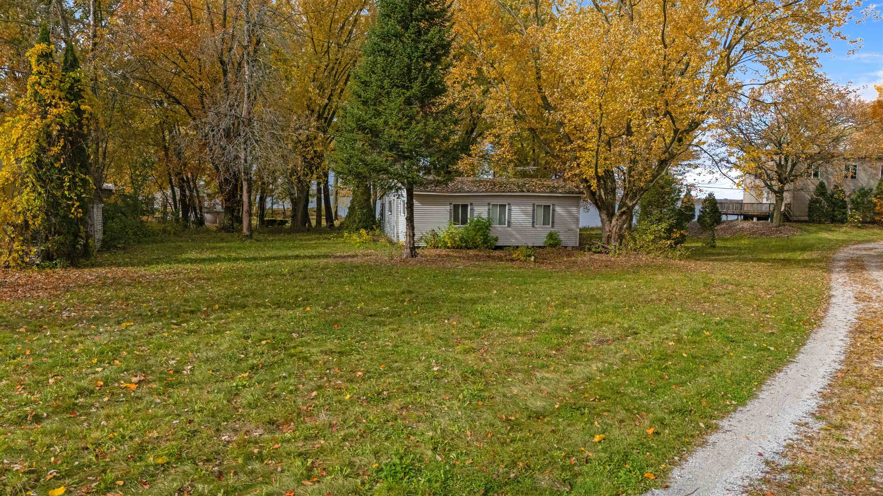 129 Fadden Road