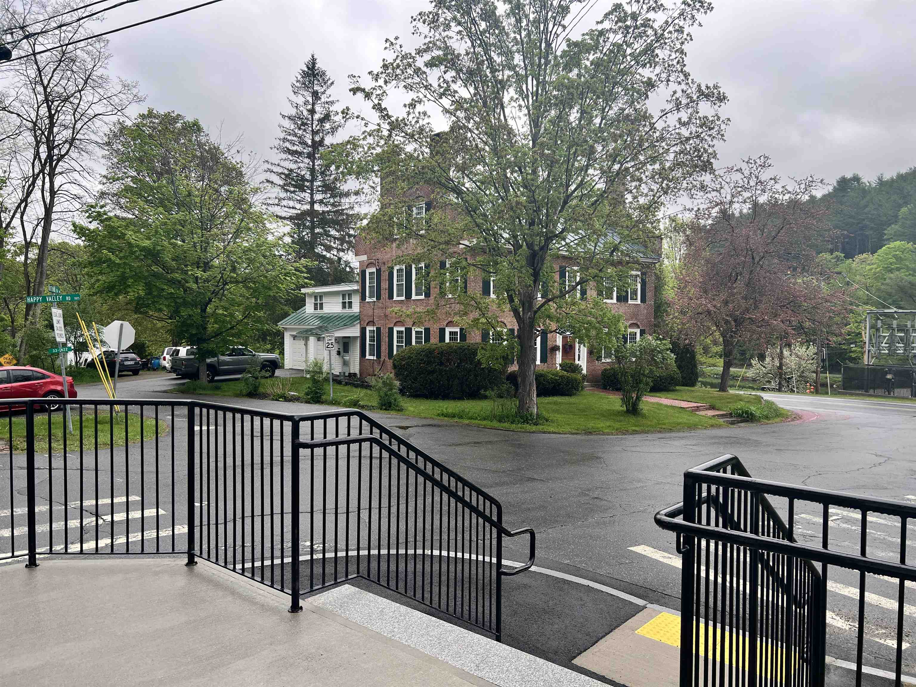2706 East Woodstock Road