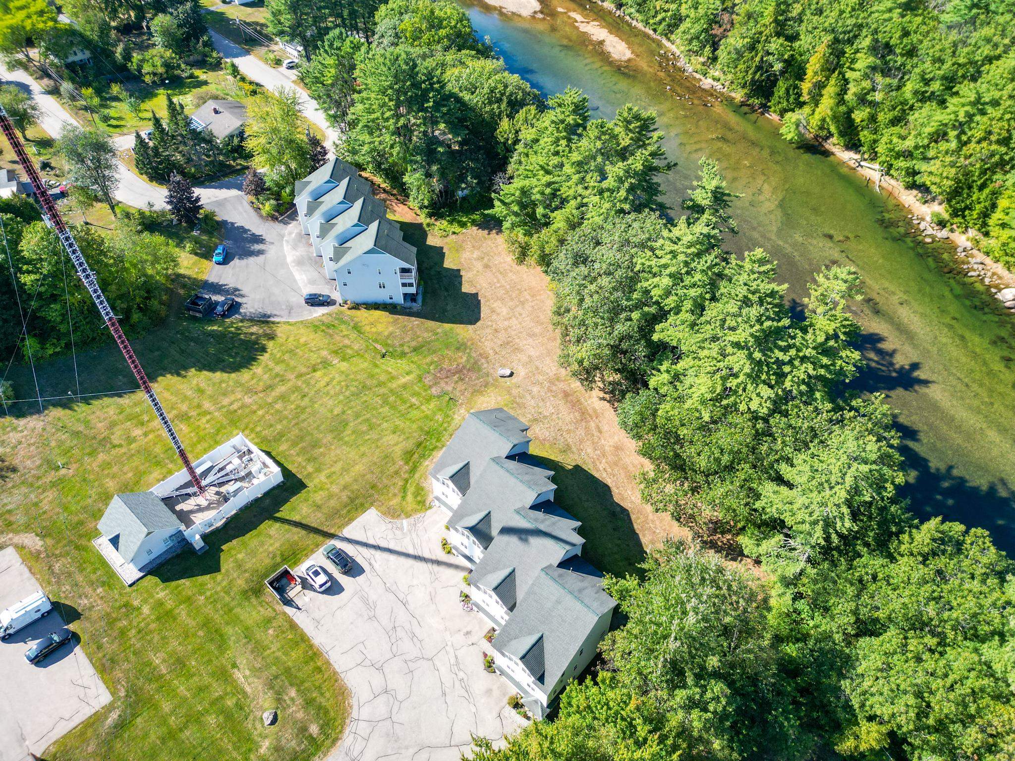 196 E Main Street 10