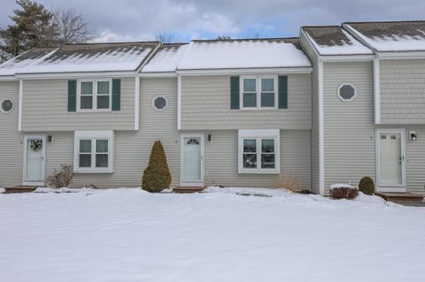 Photo of 6 Scott Lane #6, Sandown, NH 03873 (MLS # 5074785)