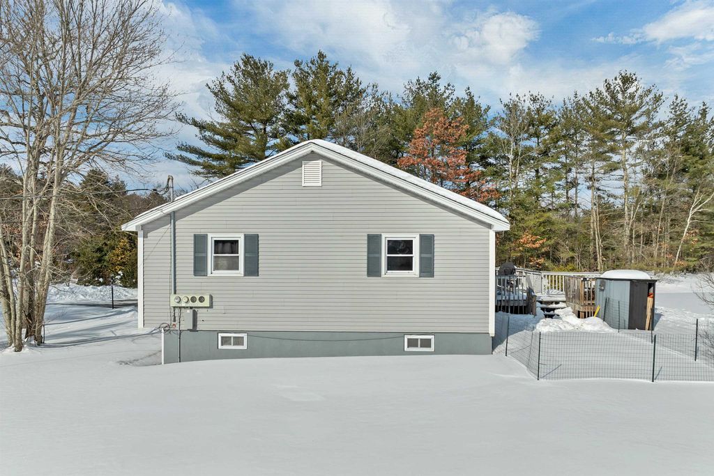 Photo of 1102 Mammoth Road #A &amp; B, Pelham, NH 03076 (MLS # 5076140)
