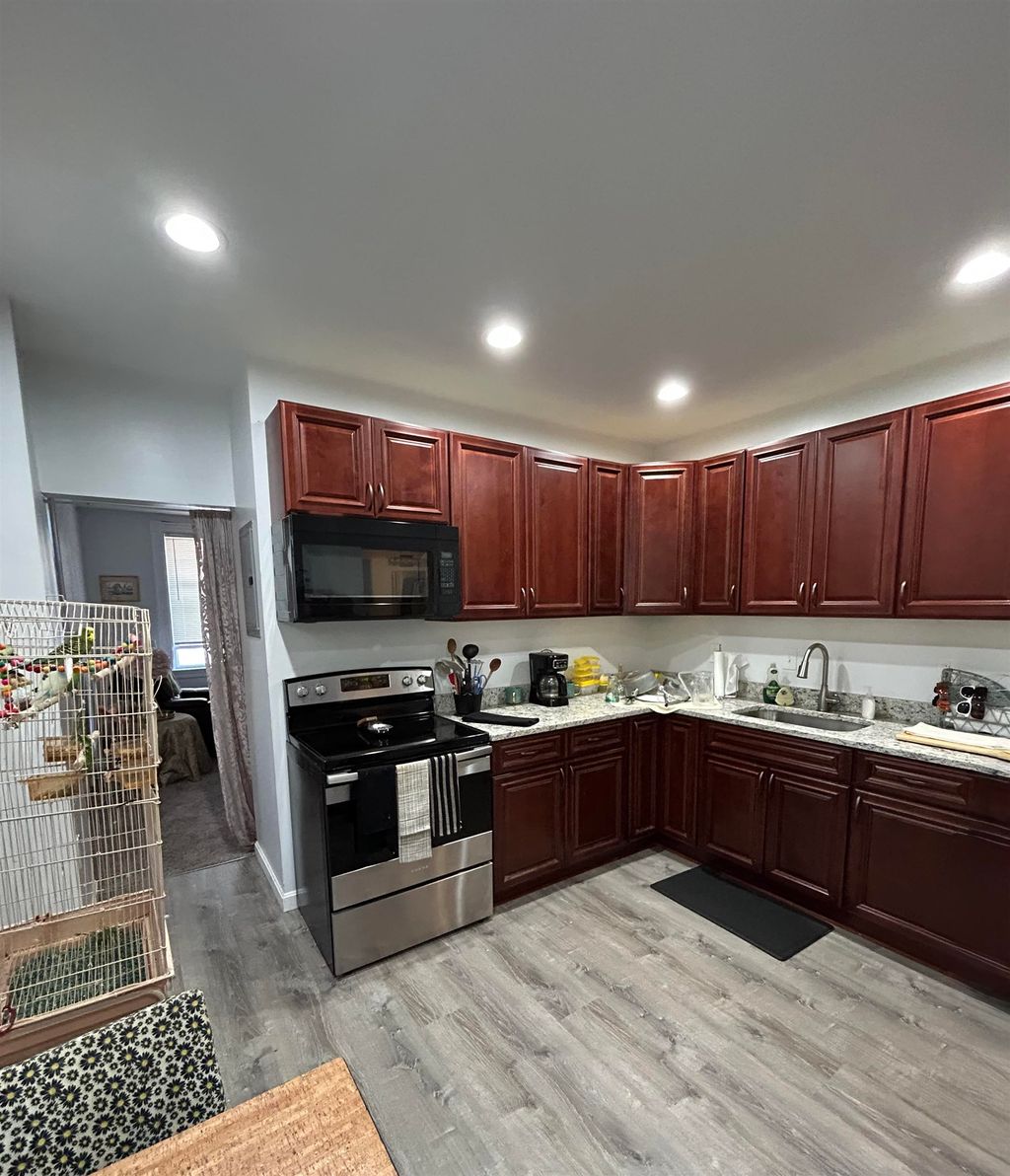 Photo of 20 Chapel Street, Portsmouth, NH 03801 (MLS # 5064589)