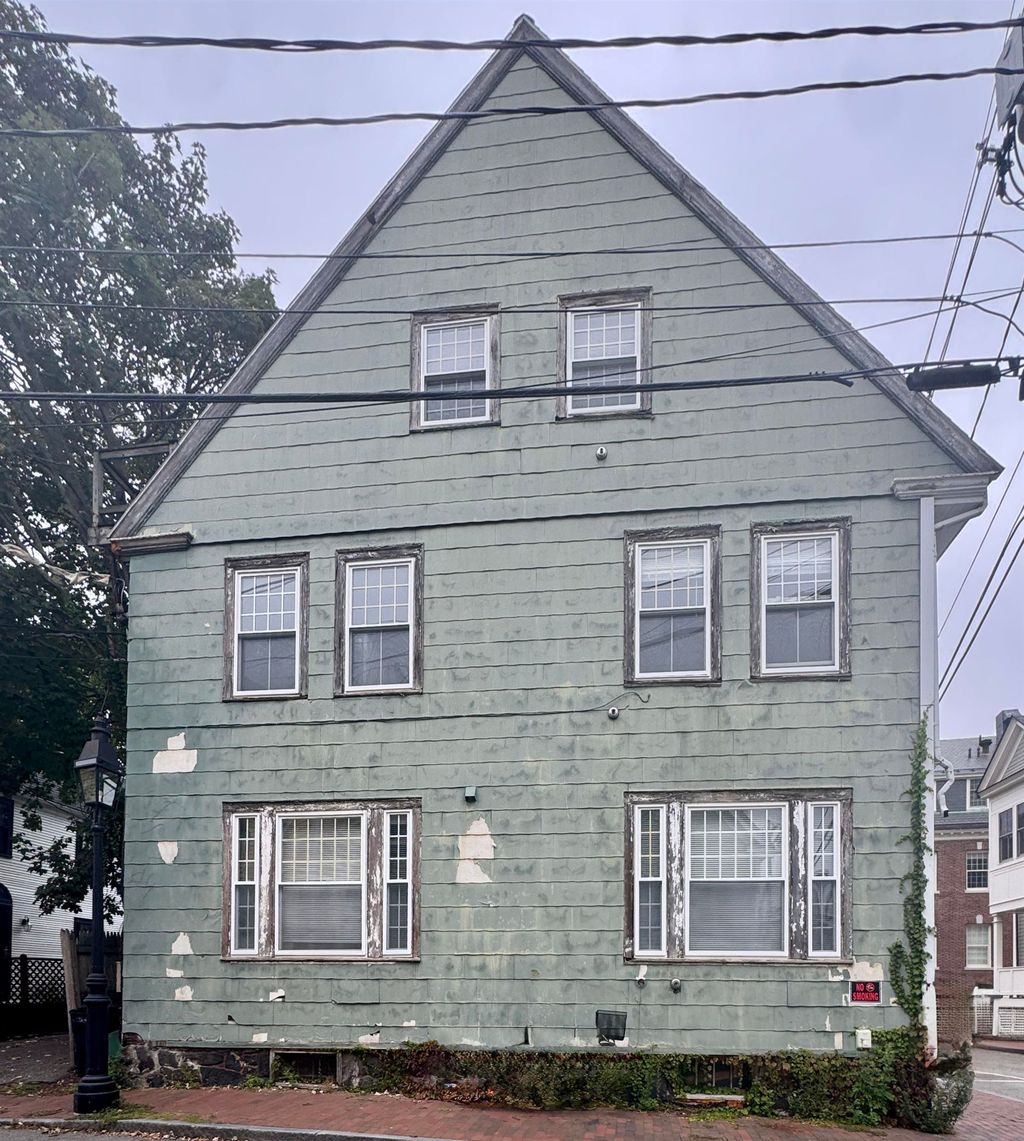 Photo of 20 Chapel Street, Portsmouth, NH 03801 (MLS # 5064589)