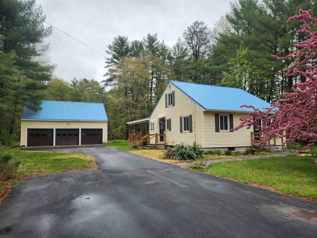 Photo of 86 Pepperell Road, Brookline, NH 03033 (MLS # 5089198)