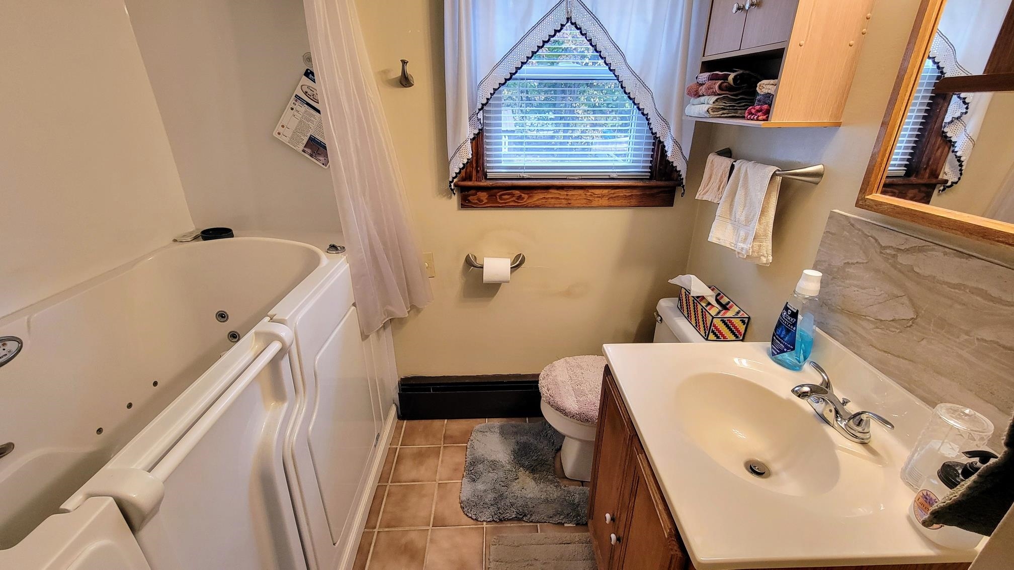 Concord, New Hampshire 03301, United States, 2 Bedrooms Bedrooms, ,2 BathroomsBathrooms,Residential,Pending,5545