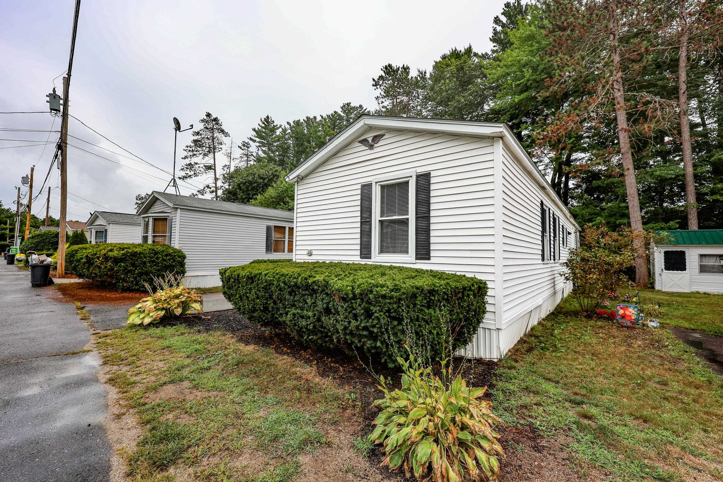33 Thistle Way