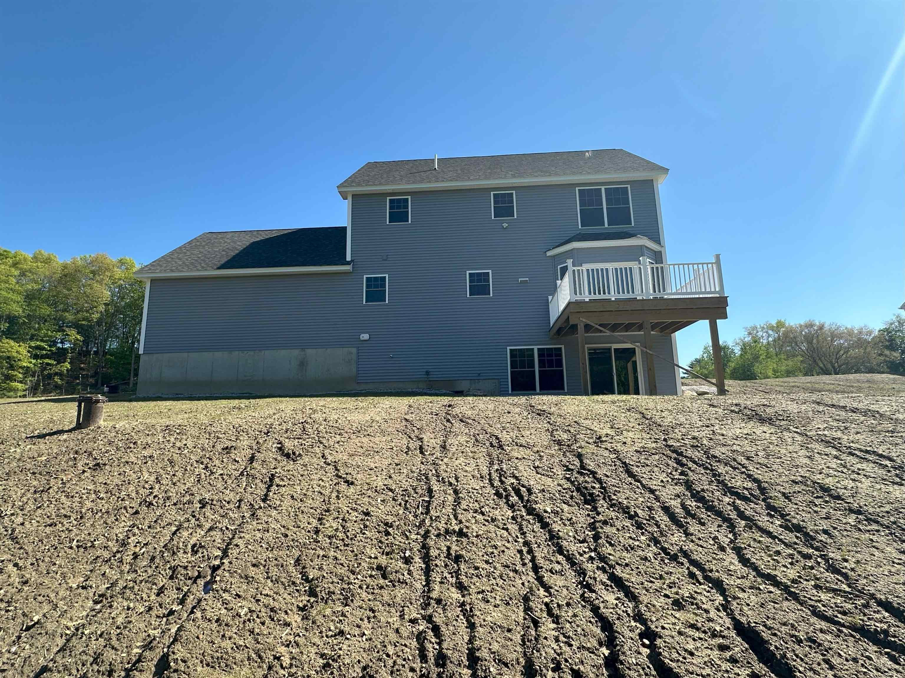 Concord, New Hampshire 03301, United States, 3 Bedrooms Bedrooms, ,3 BathroomsBathrooms,Residential,Active,20457