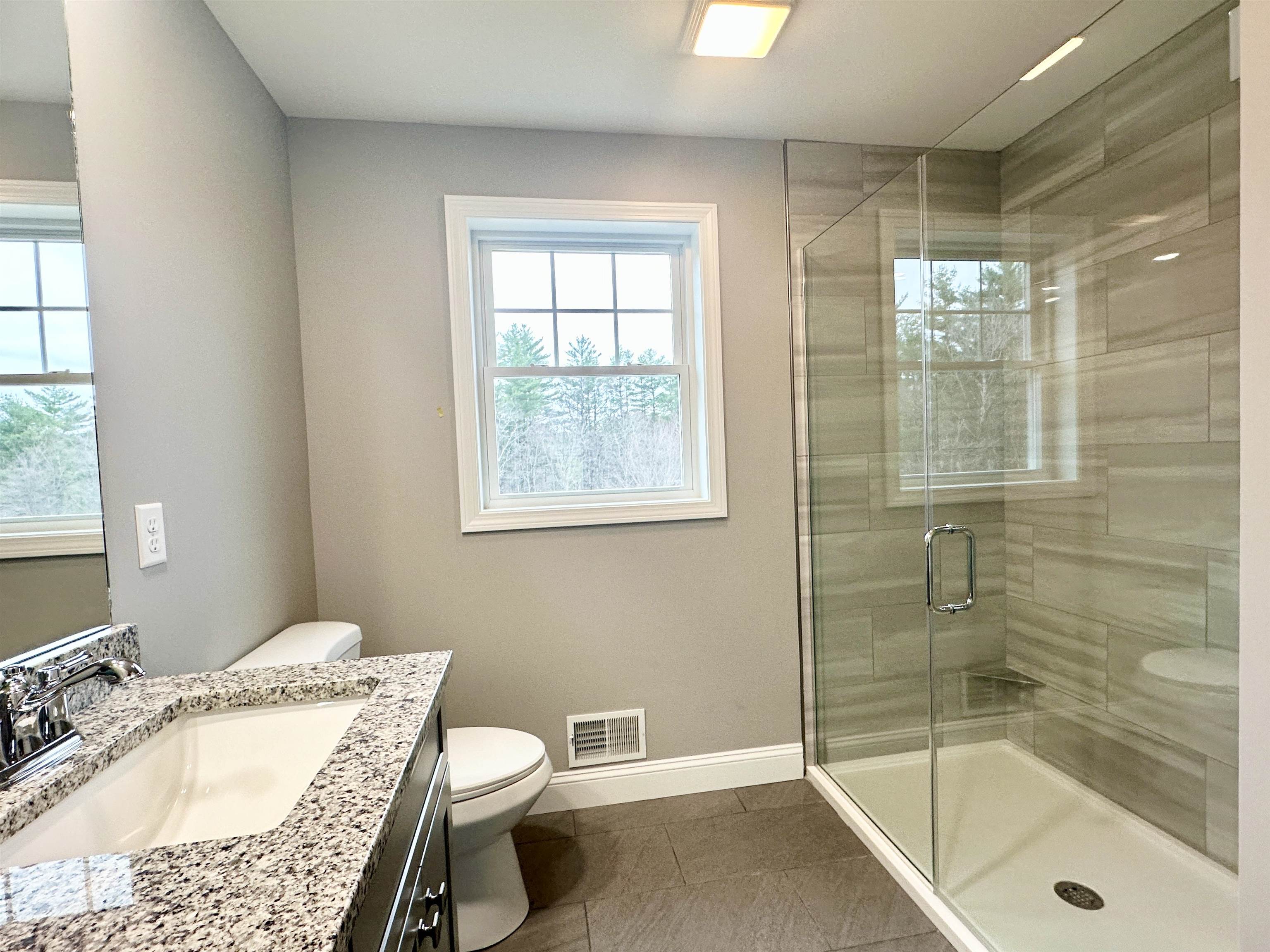 Concord, New Hampshire 03301, United States, 3 Bedrooms Bedrooms, ,3 BathroomsBathrooms,Residential,Active,20457