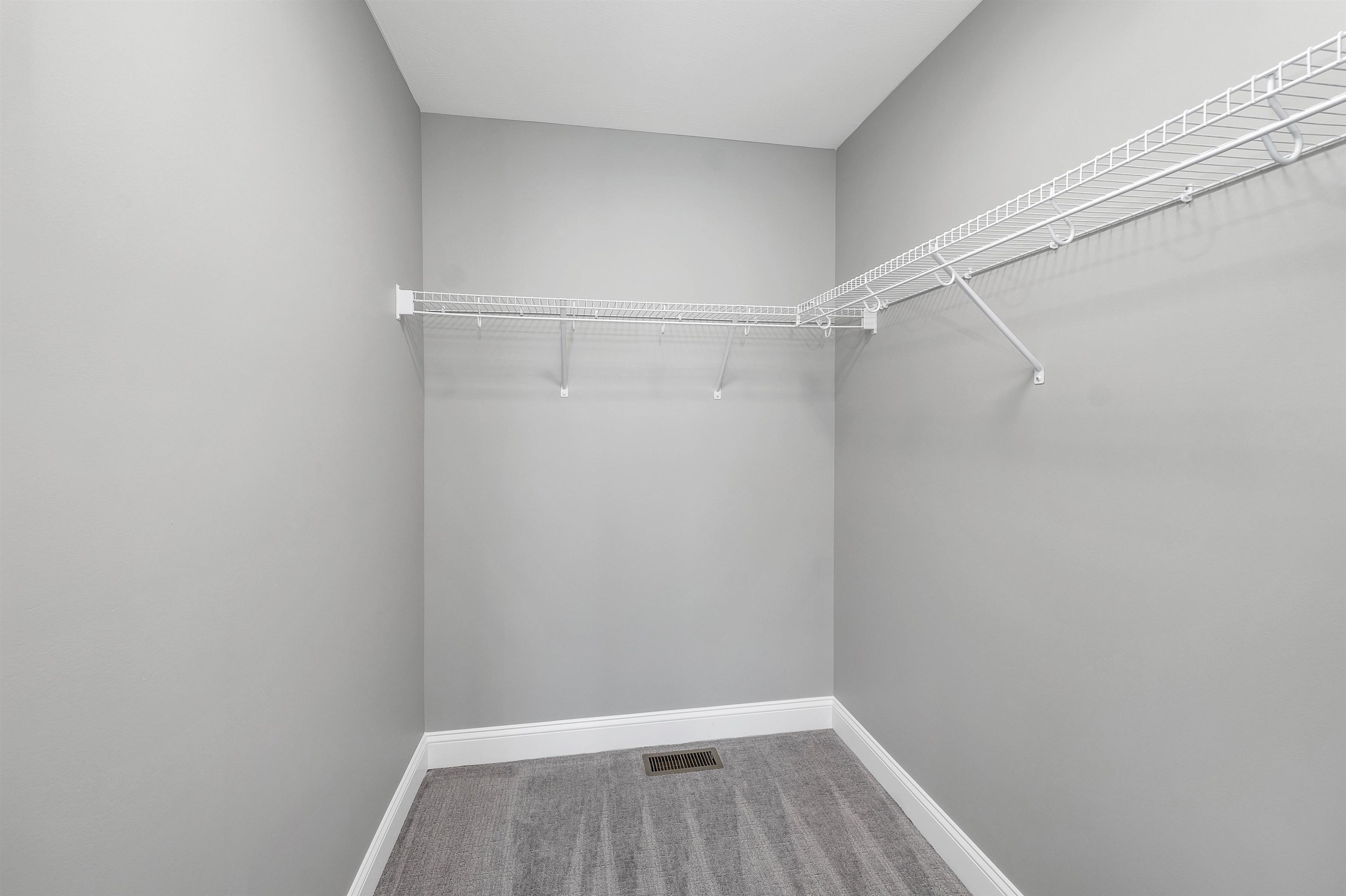 Concord, New Hampshire 03301, United States, 3 Bedrooms Bedrooms, ,3 BathroomsBathrooms,Residential,Active,20457