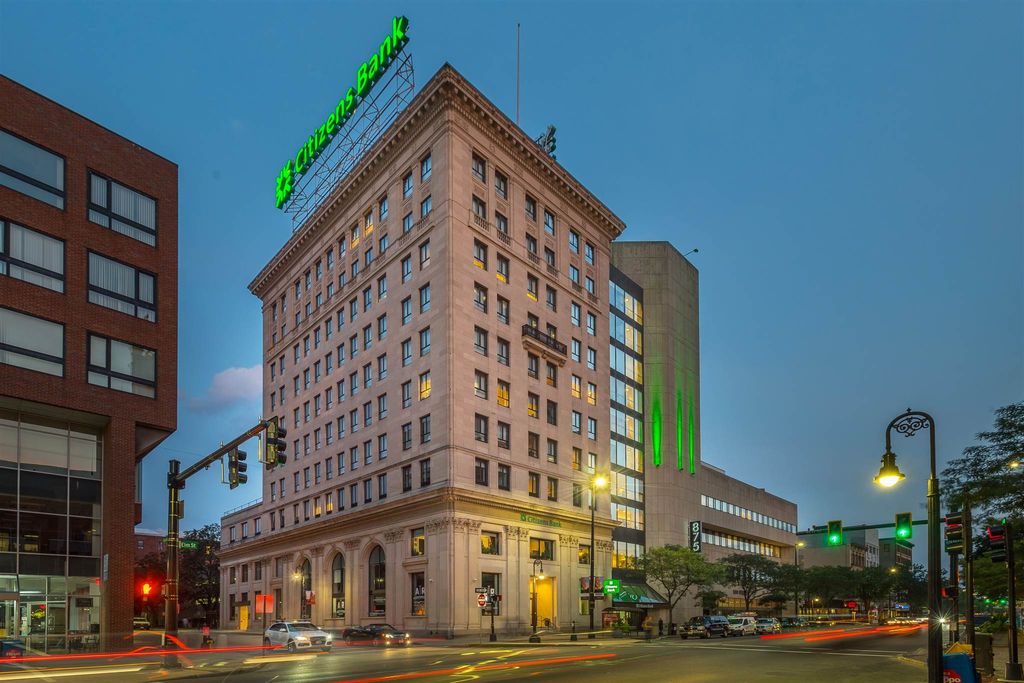 Photo of 875 Elm Street #207, Manchester, NH 03101 (MLS # 5079375)