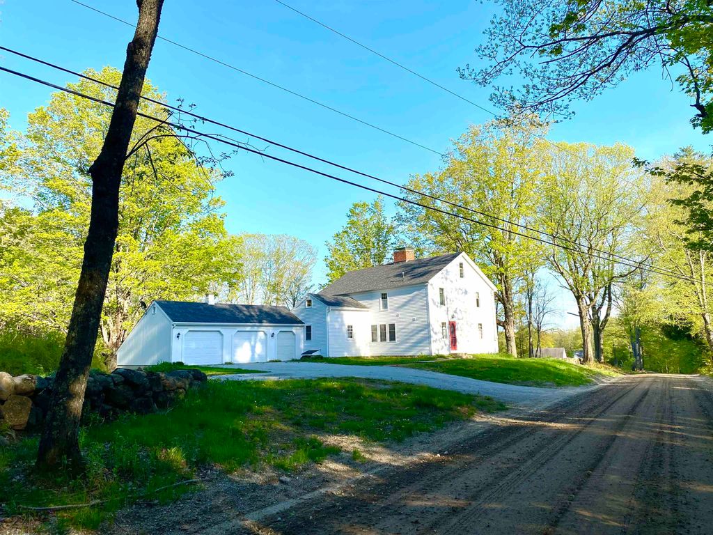 Photo of 867 Quaker Street, Henniker, NH 03242 (MLS # 5039642)