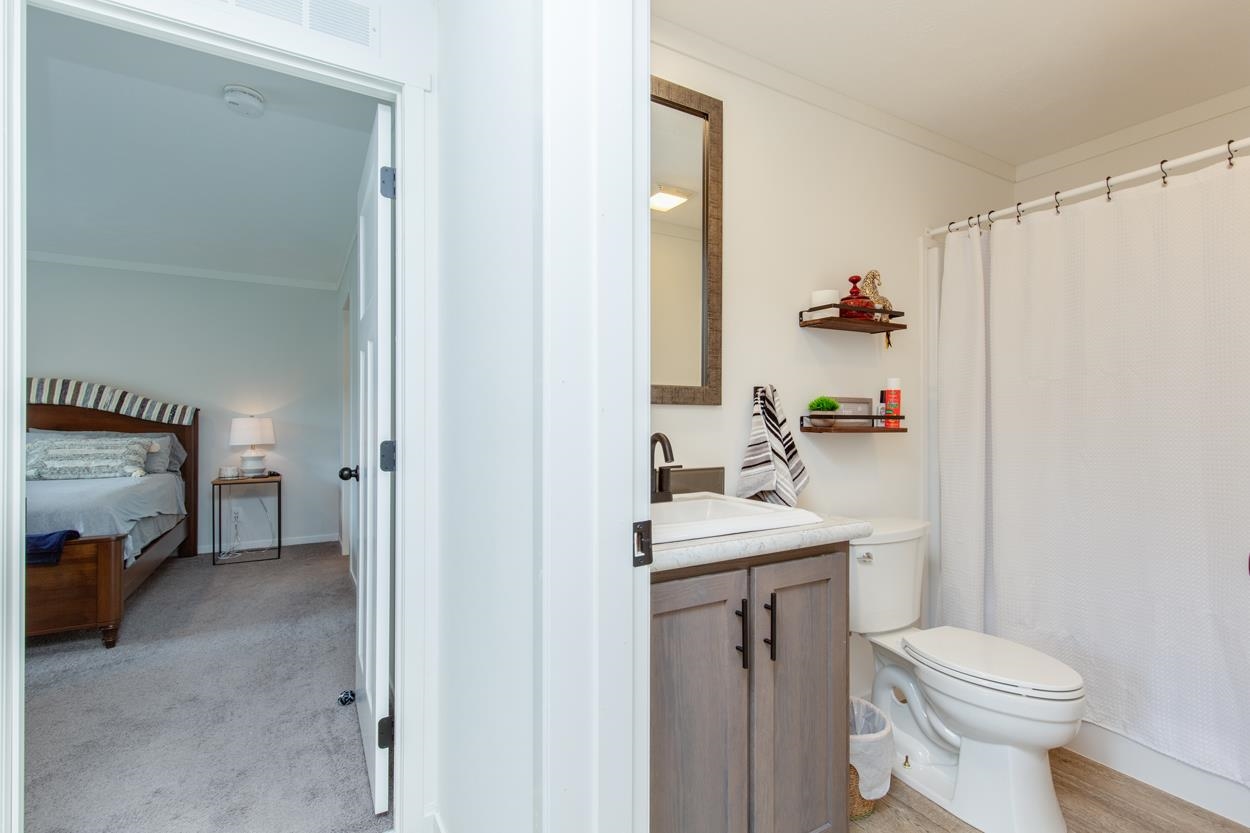 Concord, New Hampshire 03303, United States, 3 Bedrooms Bedrooms, ,2 BathroomsBathrooms,Residential,Active,195880