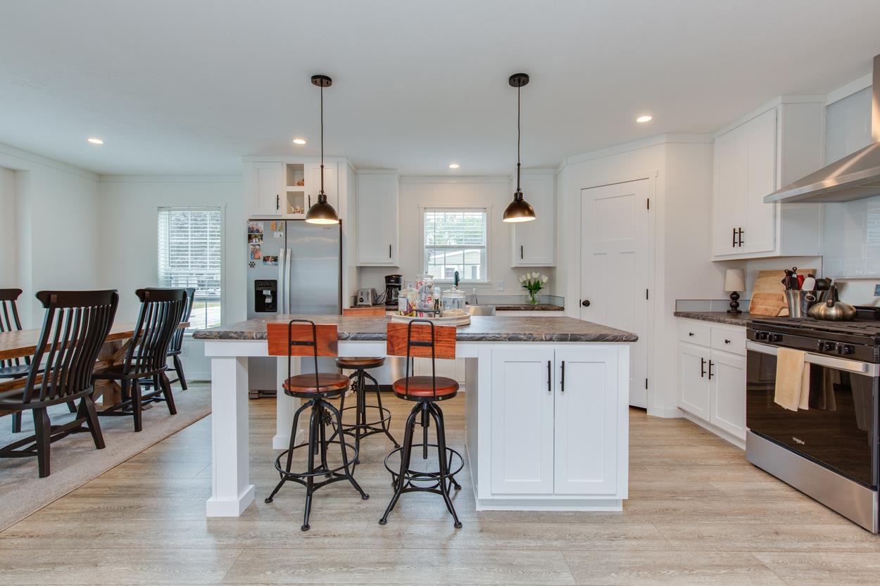 Concord, New Hampshire 03303, United States, 3 Bedrooms Bedrooms, ,2 BathroomsBathrooms,Residential,Active,195880