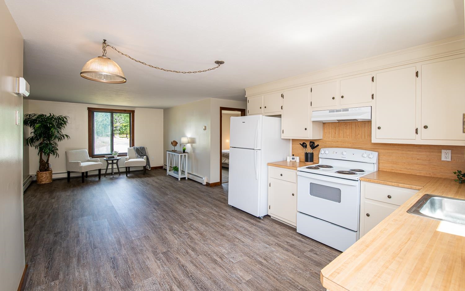 6 Johnson Meadow Road A & B