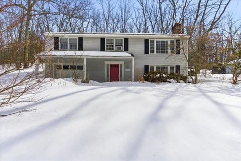 18 Douglas Street Merrimack NH 03054