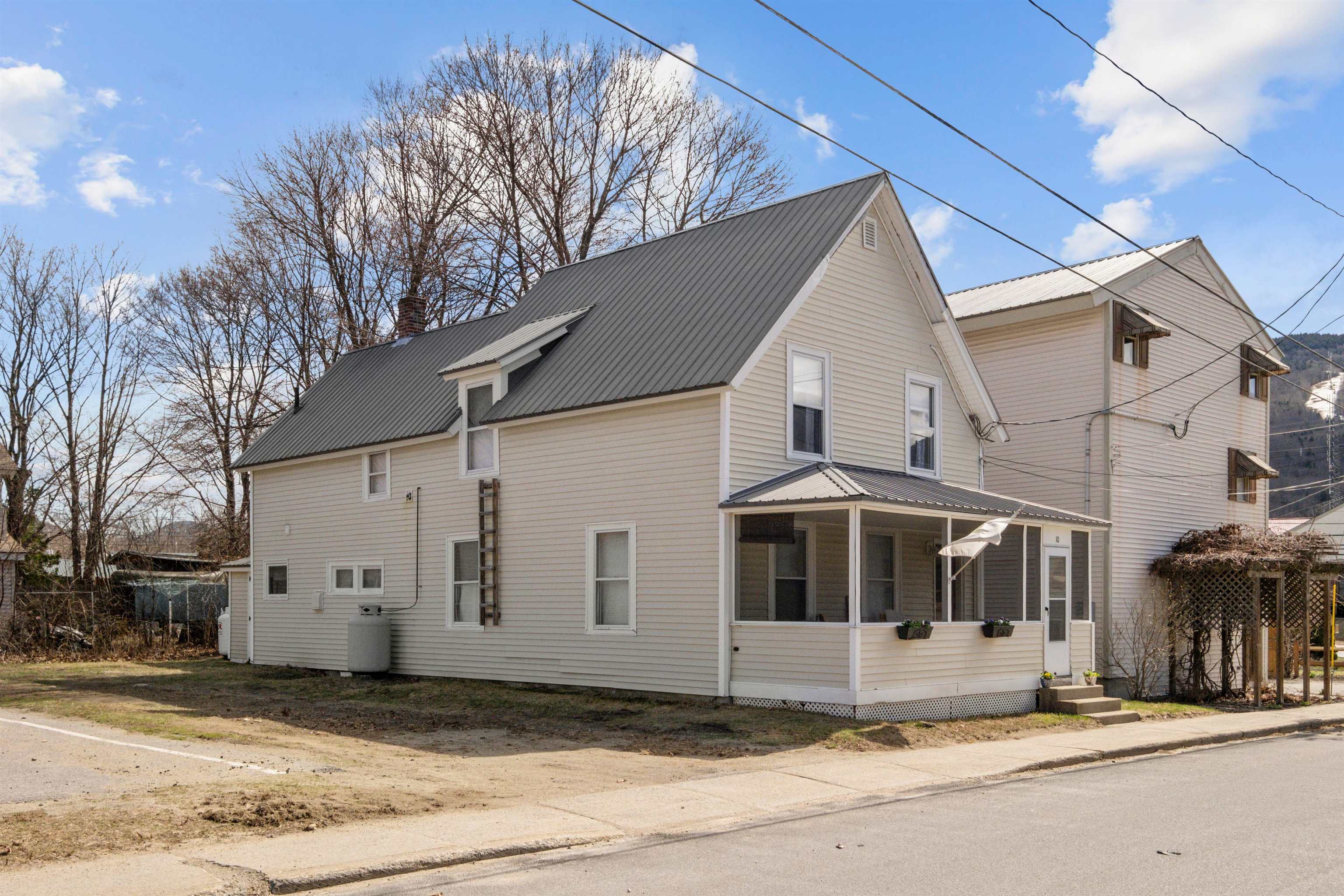 10 Church Street