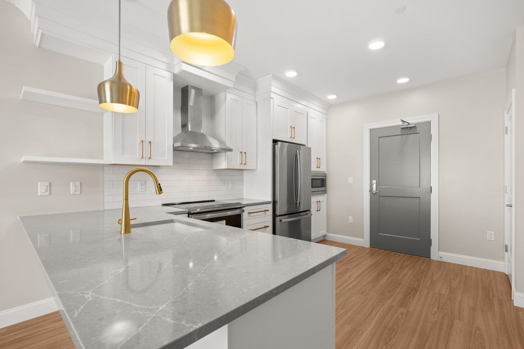 Photo of 99 Foundry Place #412, Portsmouth, NH 03801 (MLS # 5072311)