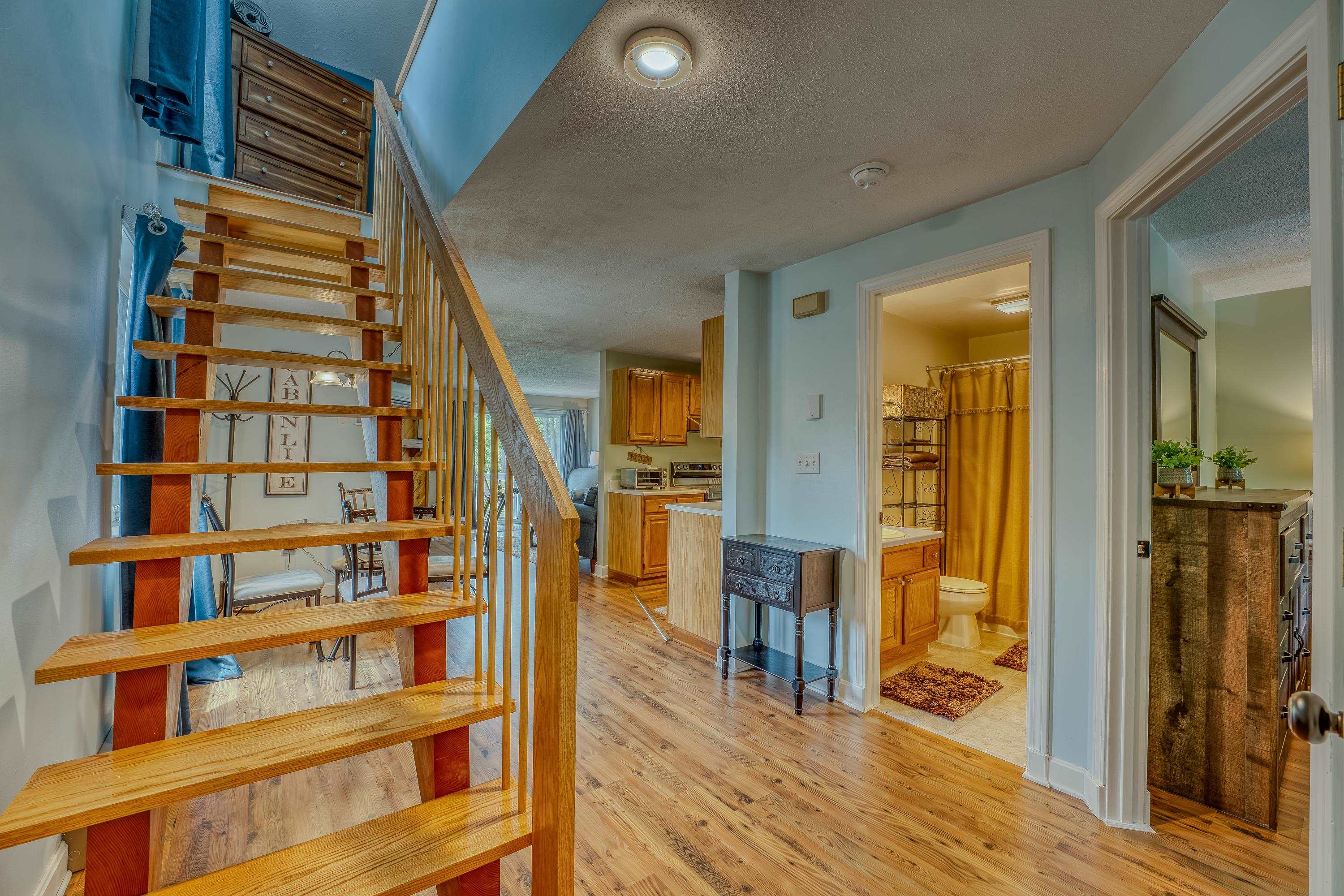 41 Mountain River East Road 80