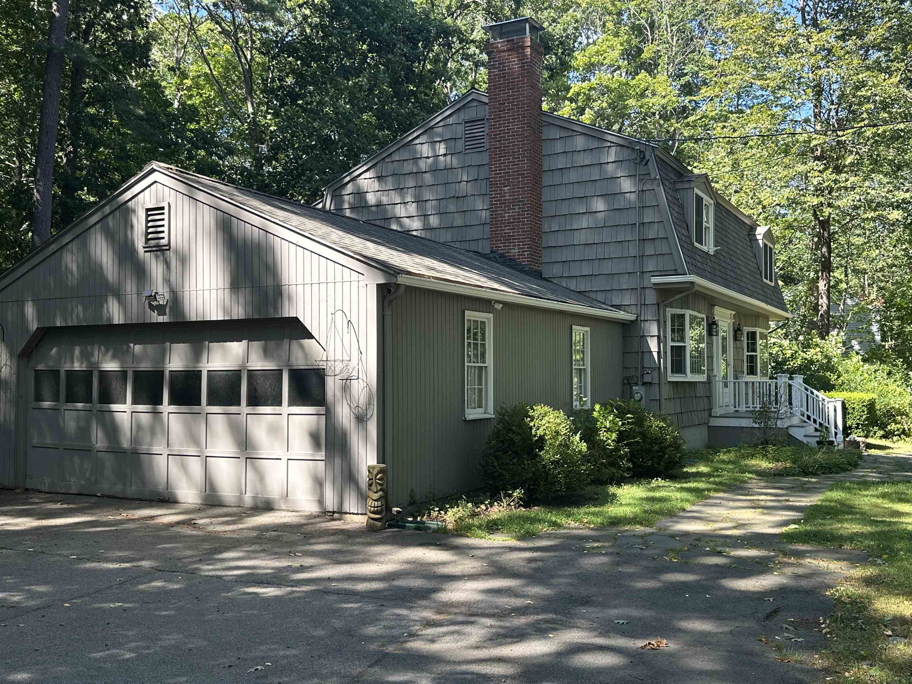 2 Millstream Drive