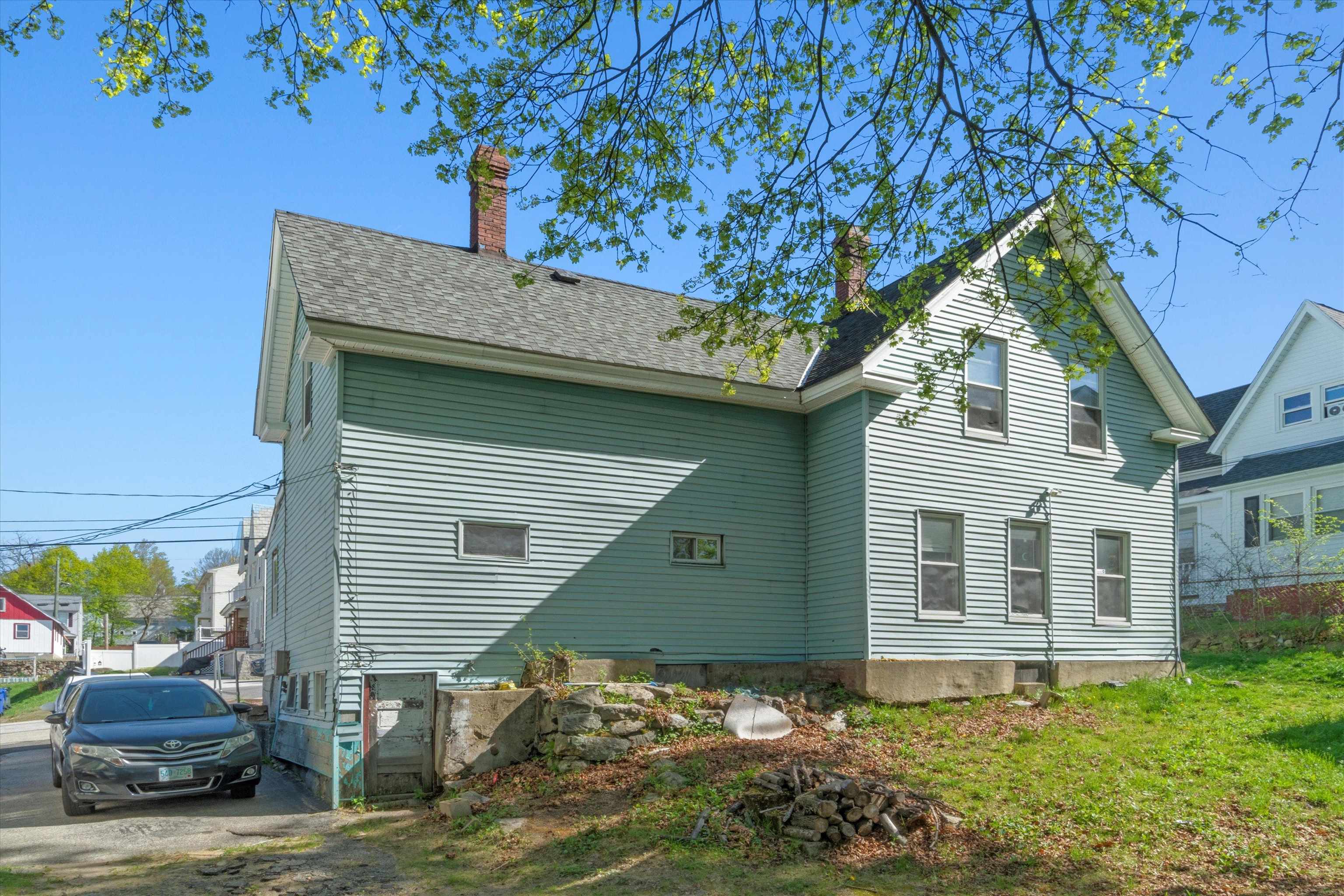 351 Laurel Street