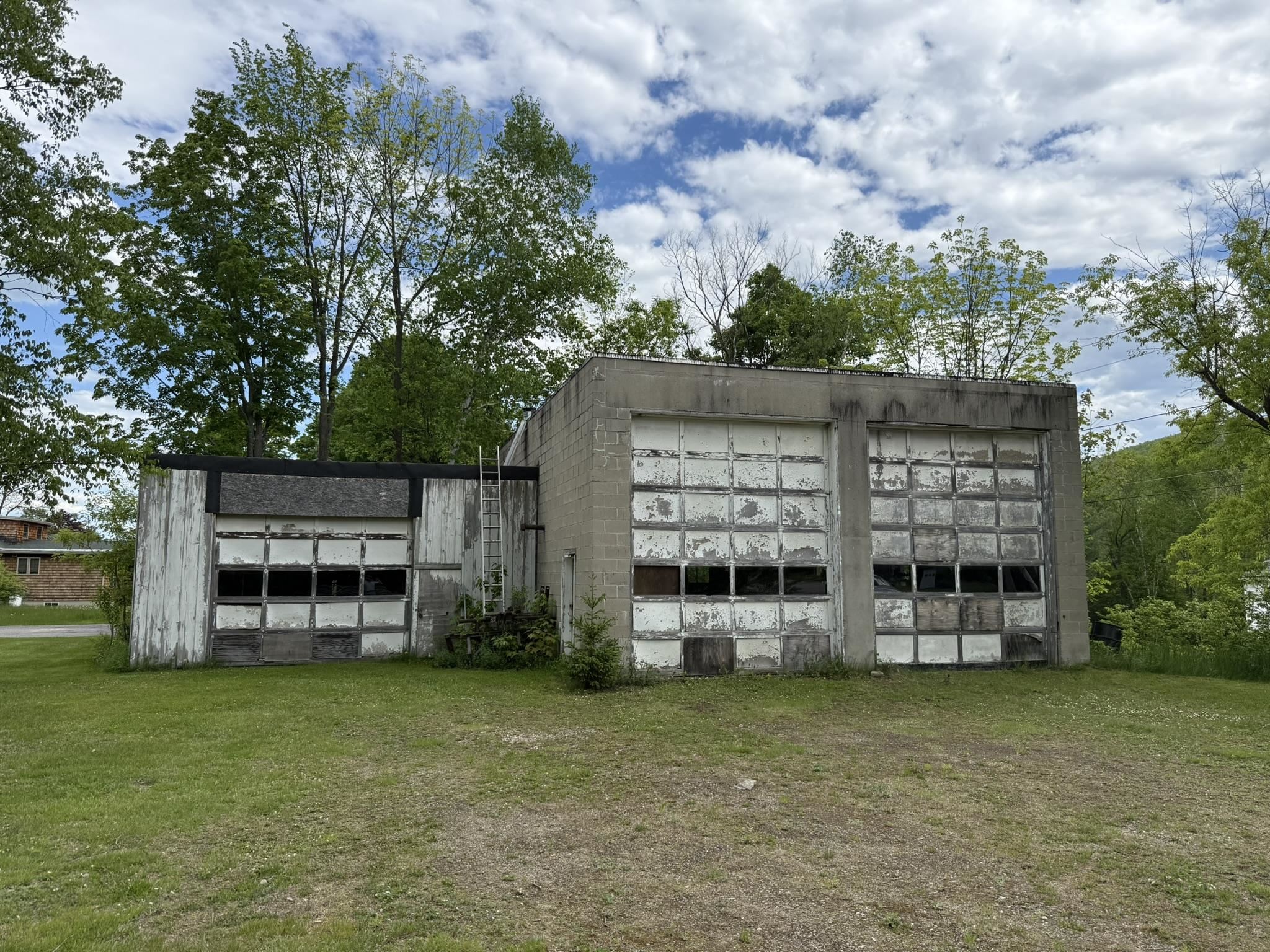 64 Evans Street